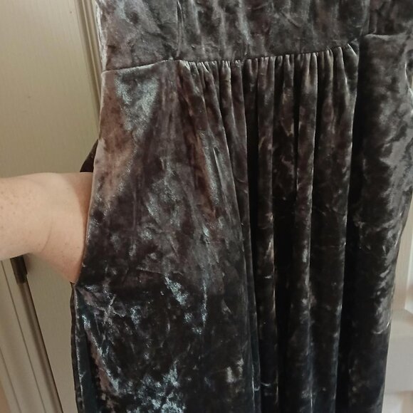 Silver crushed velvet velour Volcom X Georgia May Jagger skater zip dress Sz XS - Picture 6 of 6